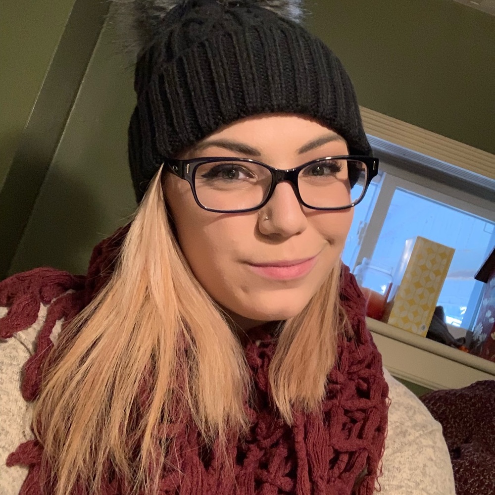 Meet your Posher, Tori